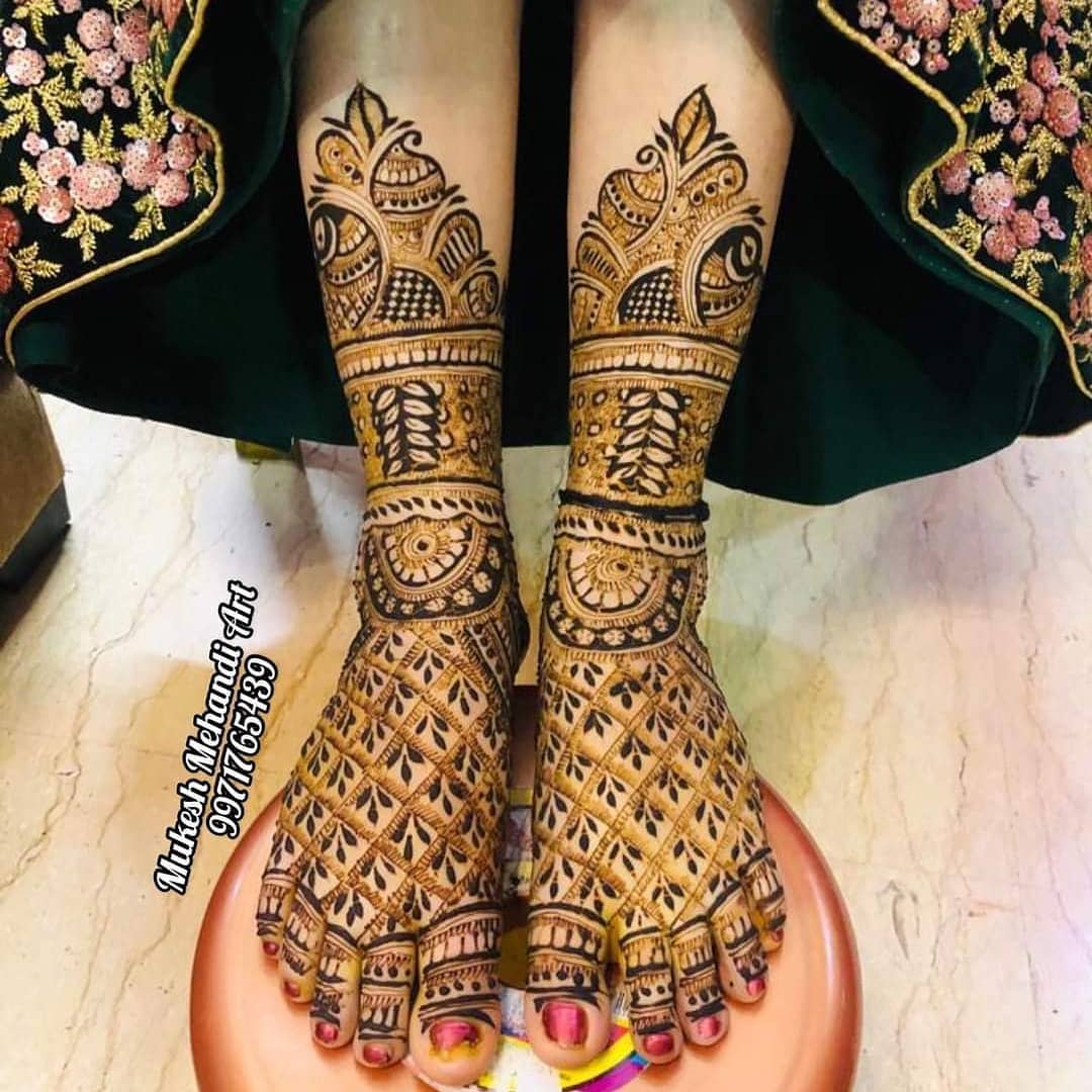 leg henna designs